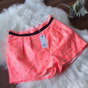 DOLCE VITA NEON PRINT SHORTS-SZ M-NWT